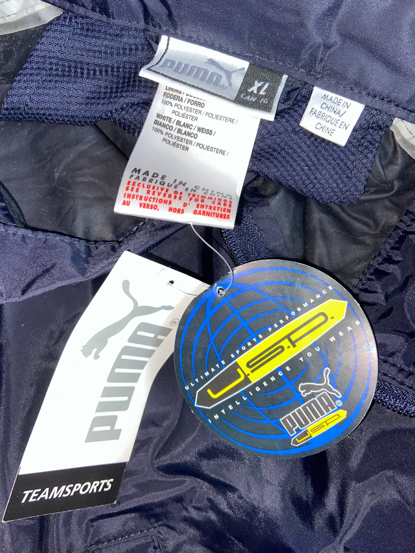 FC Köln Puma Jacke 2000 (XL) Neu mit Etikett