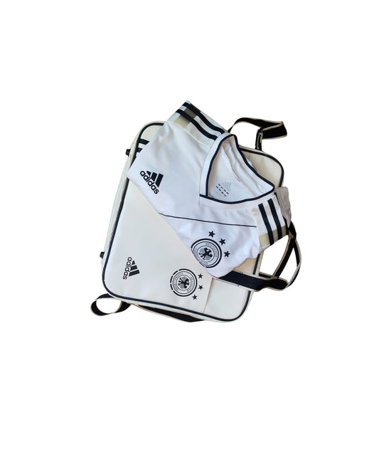 DFB, Deutschland Trikot (Spielerversion, L) und Tasche 2012